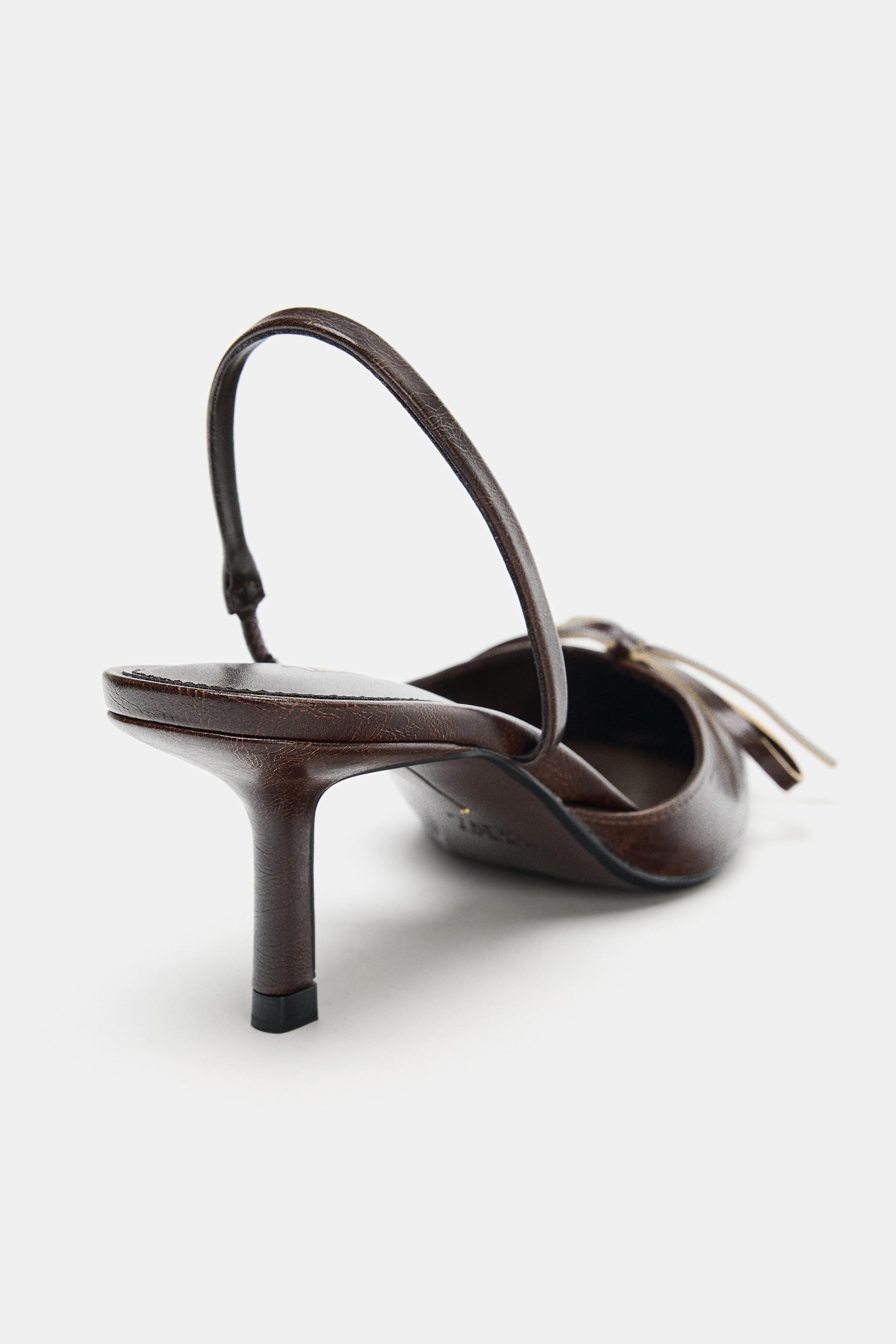CHAUSSURES DESTALONÉES À NŒUD